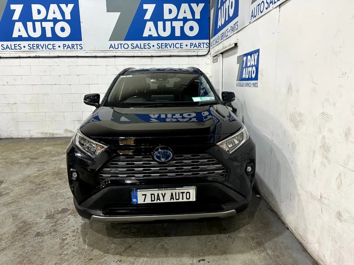 Toyota RAV4 RAV4 HYBRID LUNA 4DR AUTO - Image 2