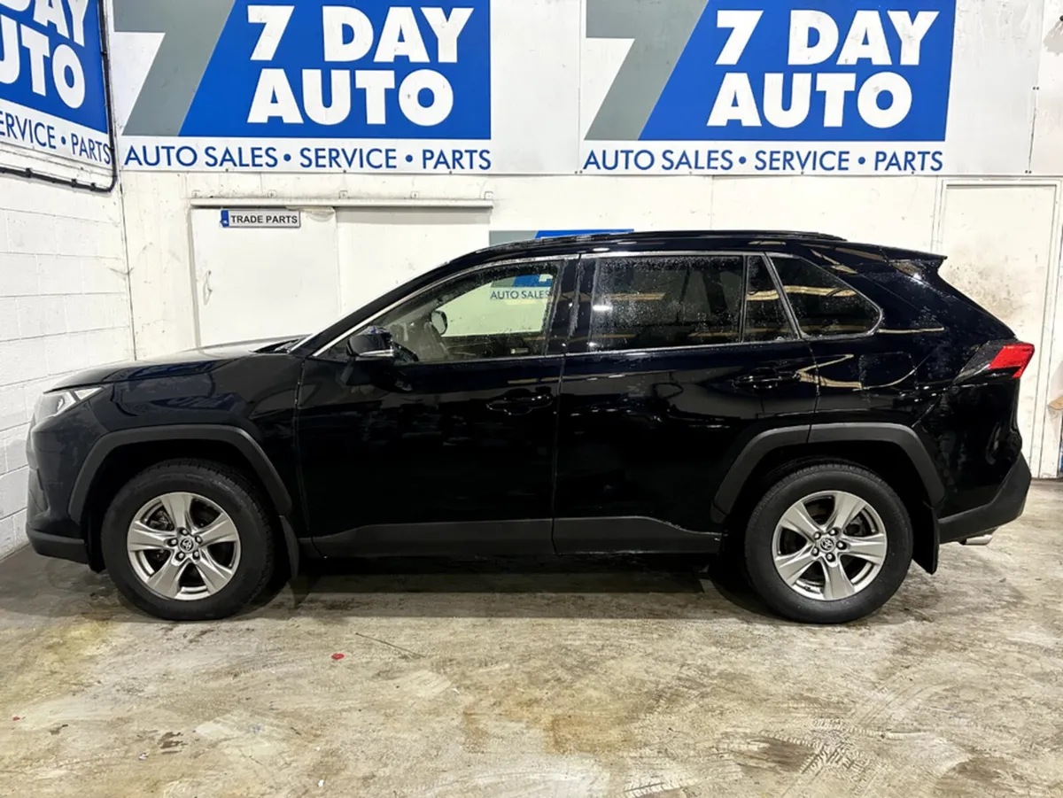Toyota RAV4 RAV4 HYBRID LUNA 4DR AUTO - Image 4