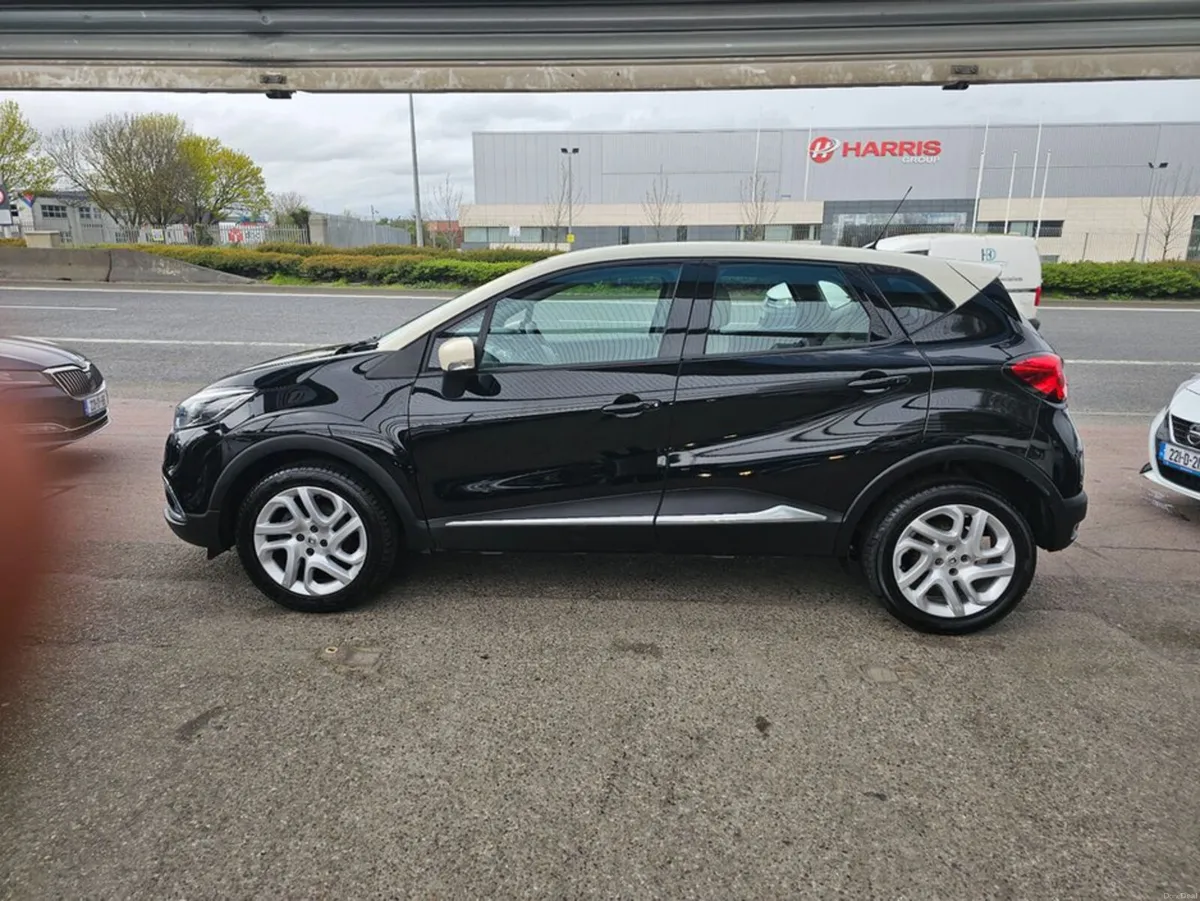 Renault Captur 1.5DCI, INTENSE MODEL, HEATED LEATH - Image 3
