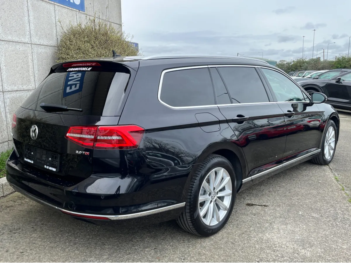 Volkswagen Passat ELEGANCE ESTATE AUTOMATIC 2.0 DI - Image 4