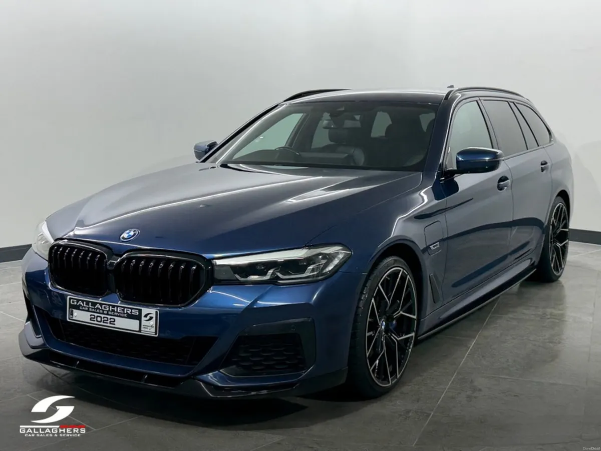BMW 5-Series (222) M SPORT TOURING AUTOMATIC - Image 3