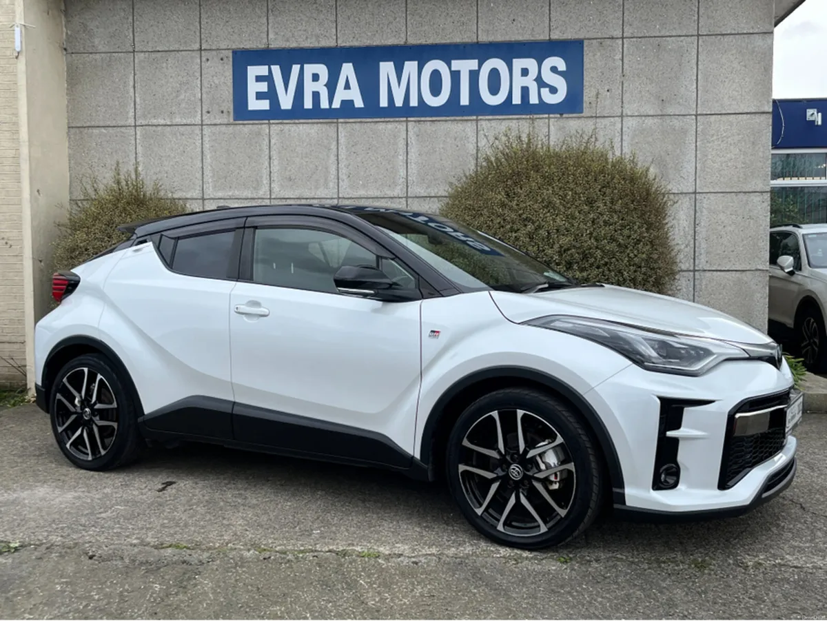 Toyota C-HR GR SPORT AUTOMATIC HYBRID 1.8 PETROL / - Image 2