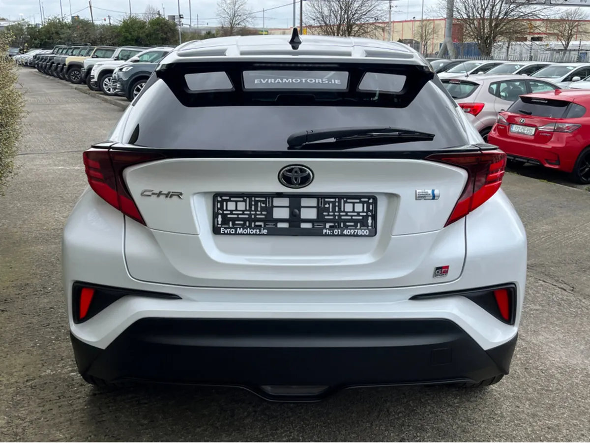 Toyota C-HR GR SPORT AUTOMATIC HYBRID 1.8 PETROL / - Image 5