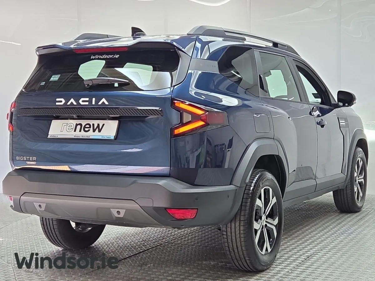 Dacia Bigster Expression HEV 155 AUTO - Image 3