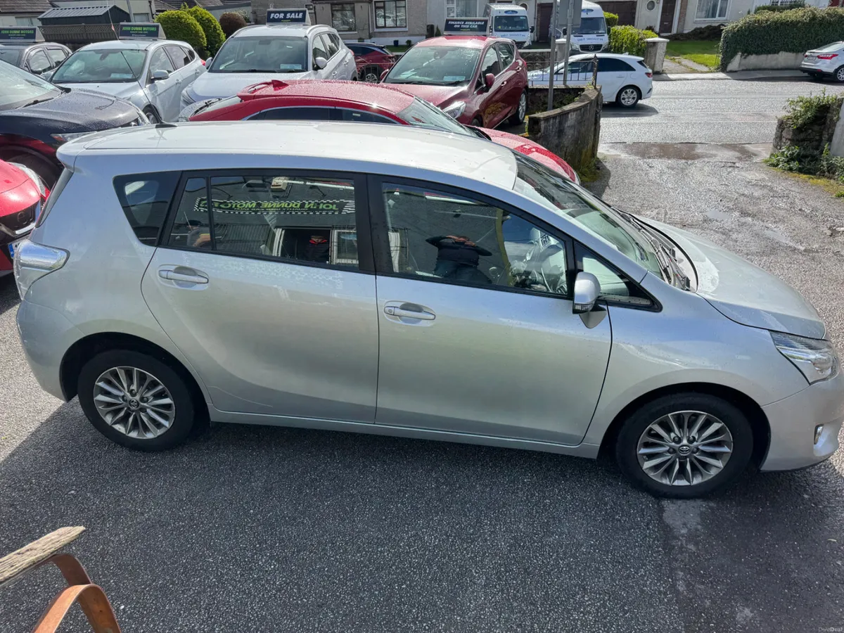Toyota Verso 7 seater petrol - Image 2