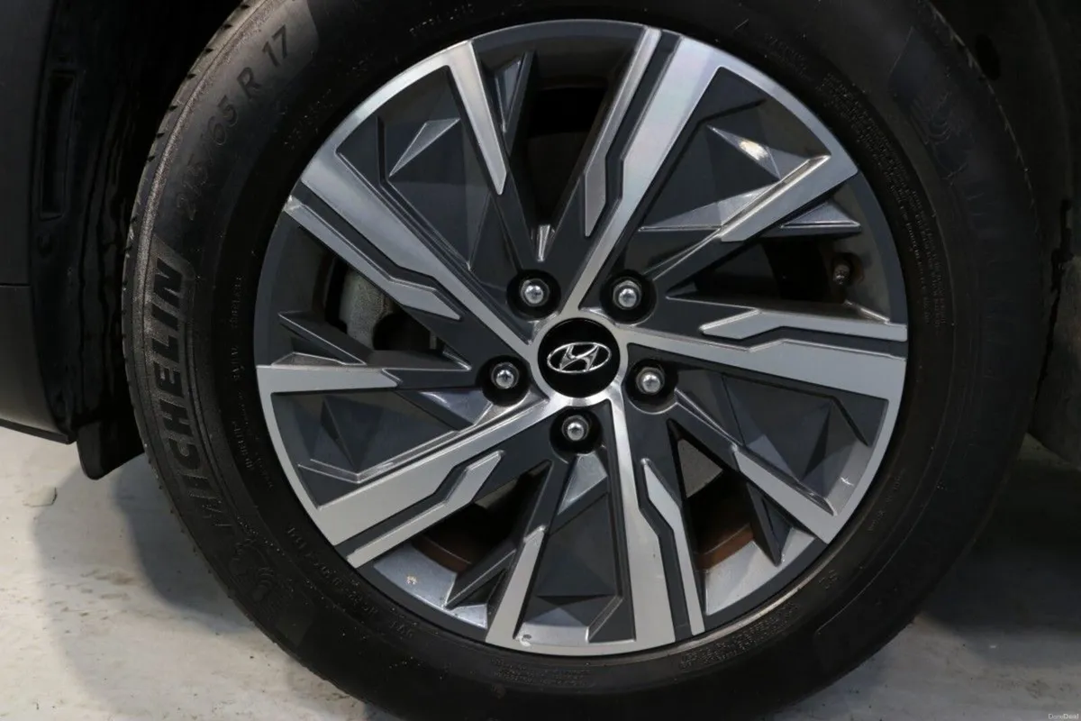 Hyundai Tucson HYBRID COMFORT PLUS 1.6L PETROL AUT - Image 4