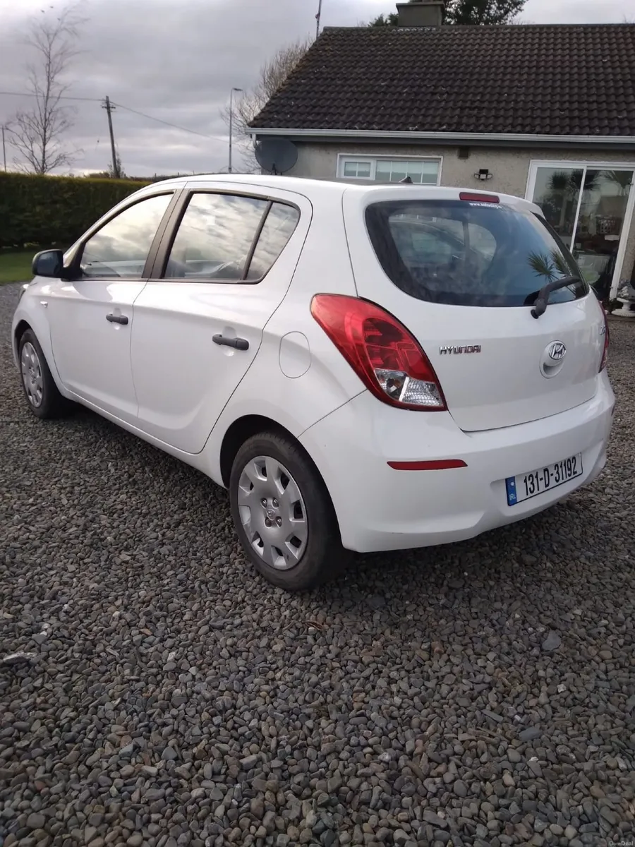 13 Hyundai i20 NCT'd till 9-26 taxed 6-26 - Image 3
