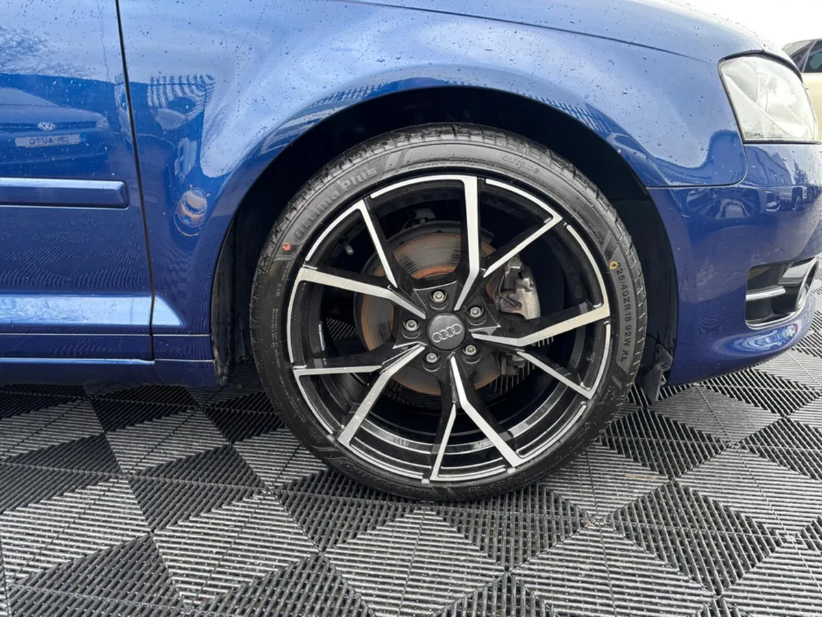 Audi A3 Audi A3 1.4 TFSI, Petrol, auto, fully load - Image 3