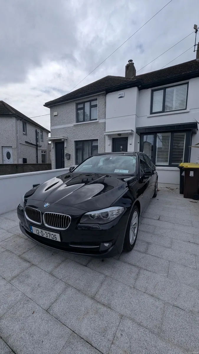 BMW 5-Series 2012 - Image 2