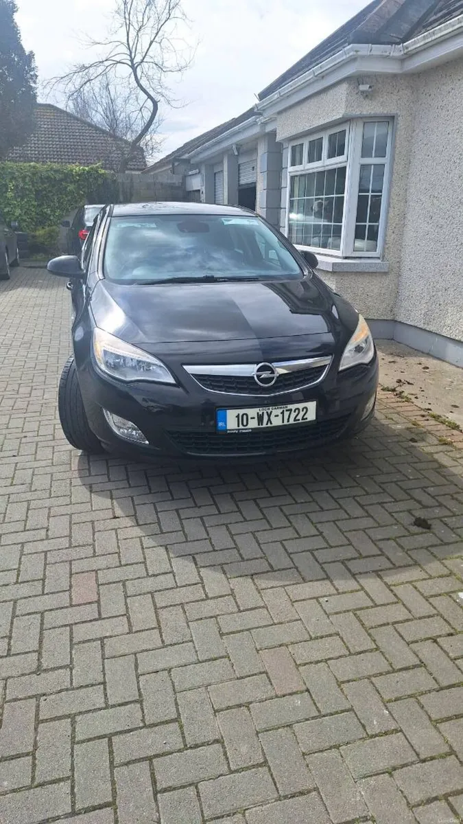 Opel Astra - Image 1