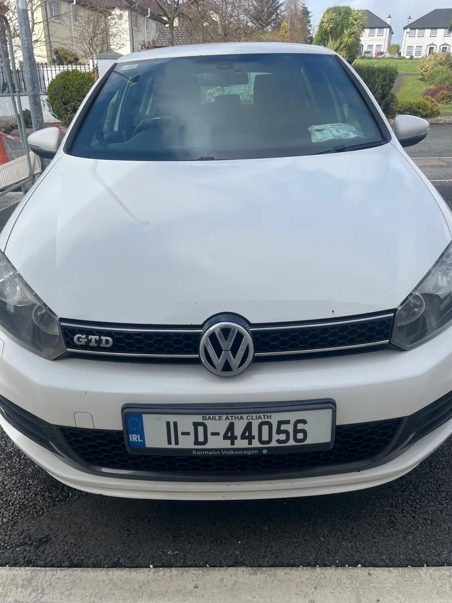 Volkswagen Golf 2011 - Image 2