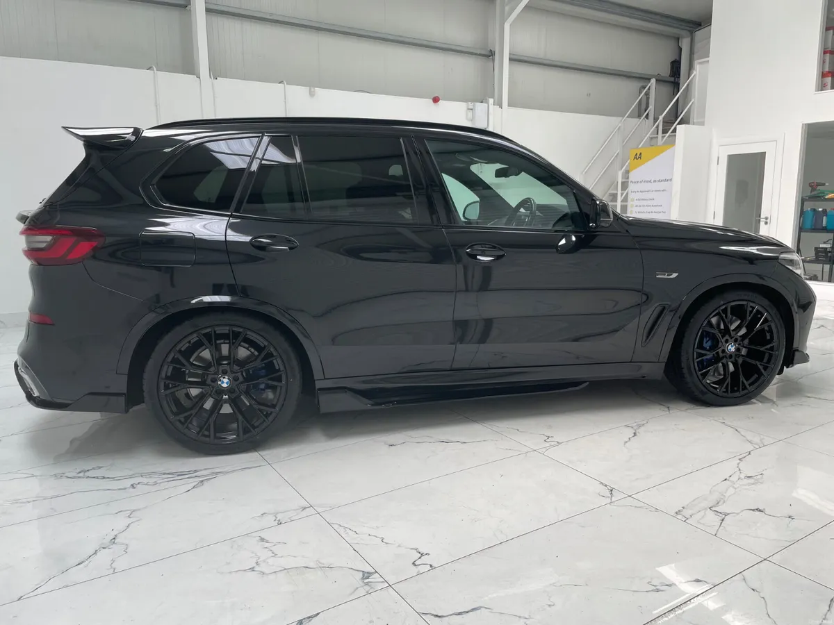 BMW X5 2022 - Image 2
