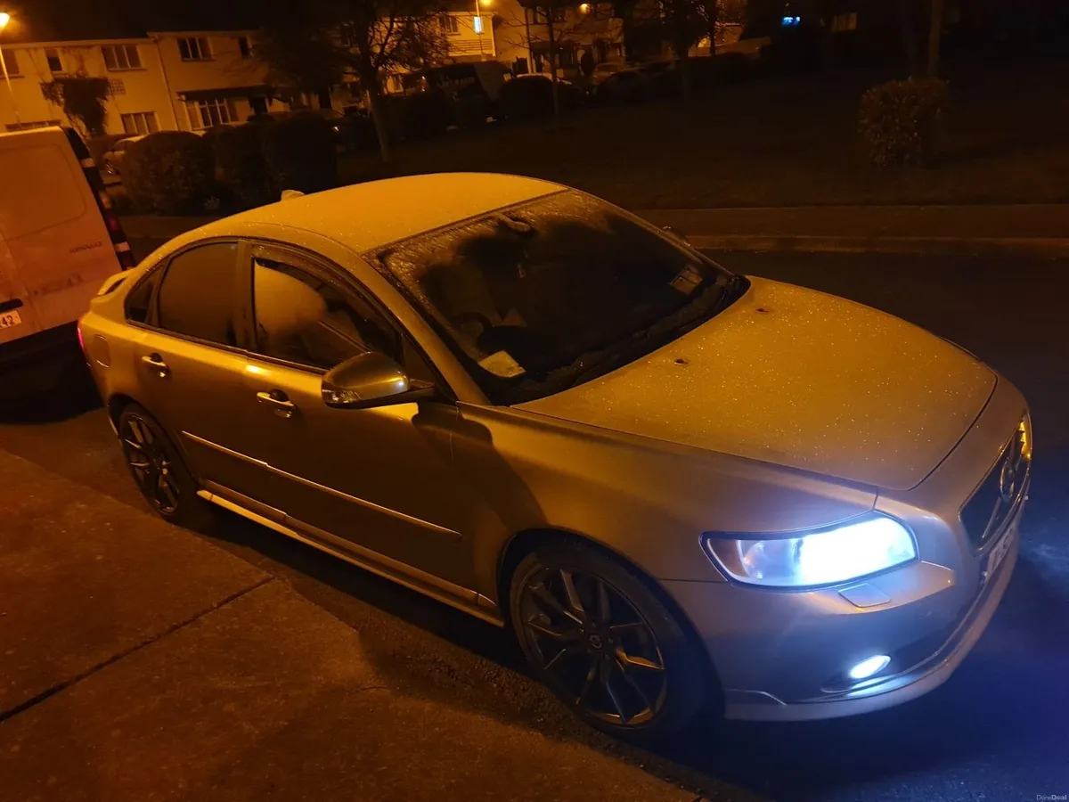 Volvo S40 2011 - Image 3