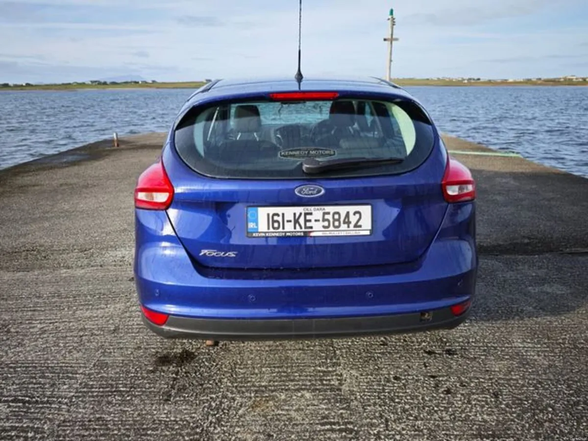 Ford Focus 1.5 TDCI Titanium 120PS 6SP 5DR - Image 4