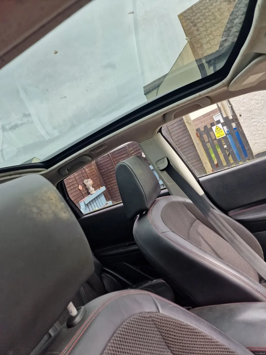 Nissan Qashqai 2011 - Image 4