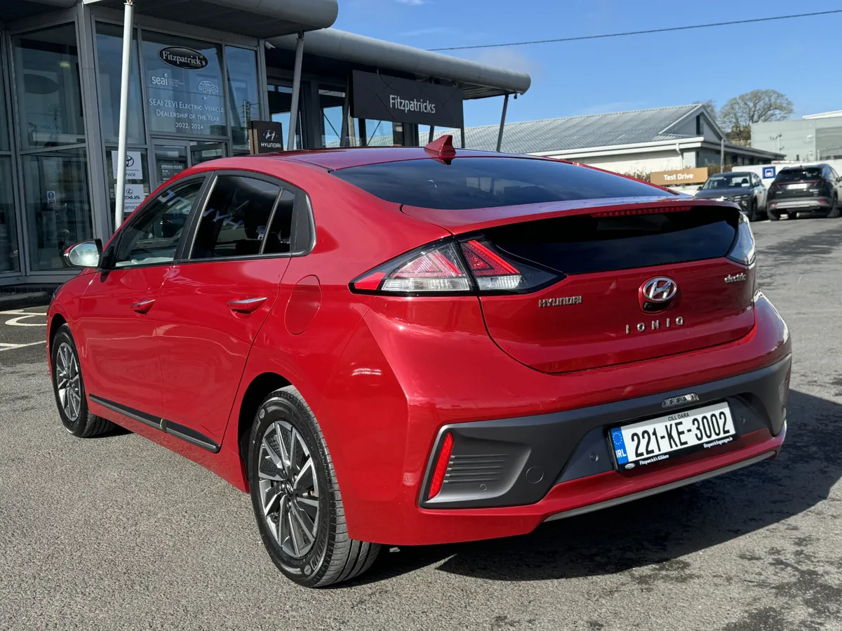 Hyundai IONIQ Electric Premium - 38.3 kWh 2022 - Image 4
