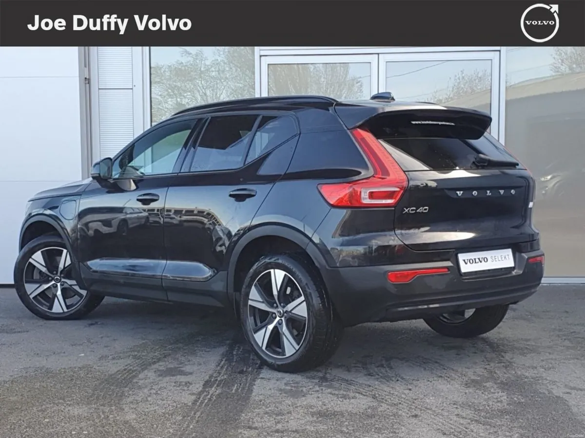 Volvo XC40 PHEV T4 (197hp) R-Design FWD - Image 3