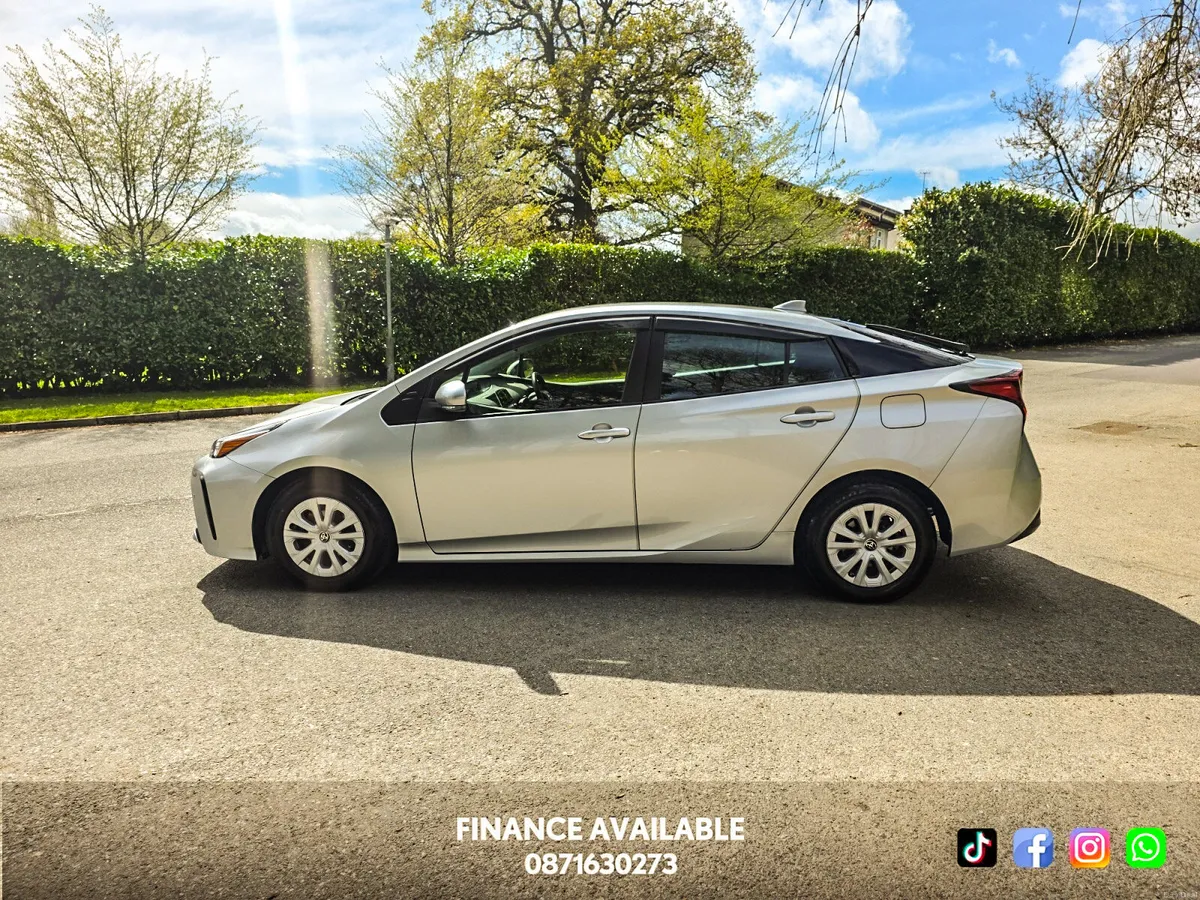 2020 Toyota Prius 1.8 Petrol Hybrid Automatic - Image 4