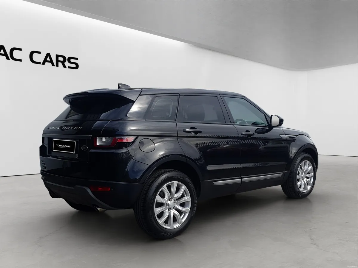 2017 RANGE ROVER EVOQUE ED4 SE 2.0D - Image 4