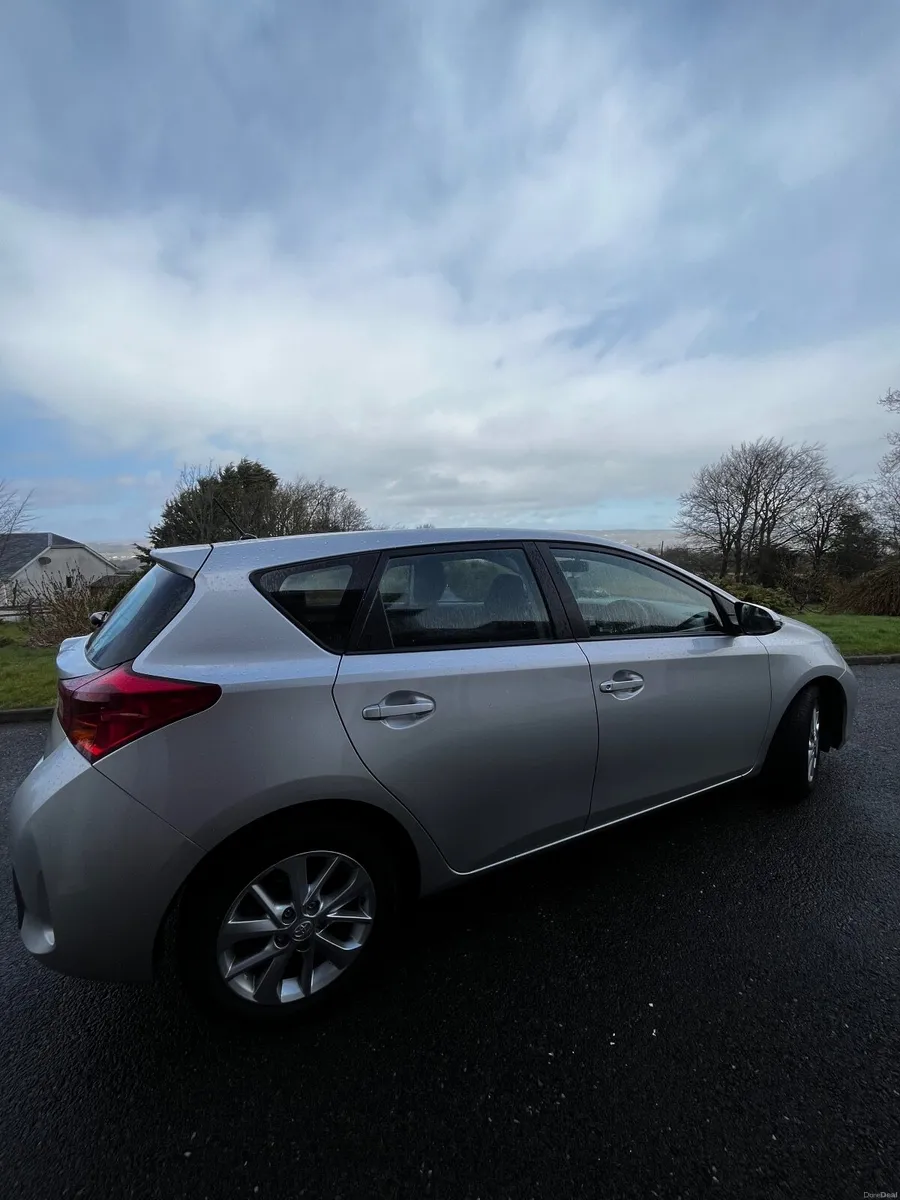 2014 Toyota Auris 1.4 D-4D Aura 4DR *NCT 02/27 - Image 3