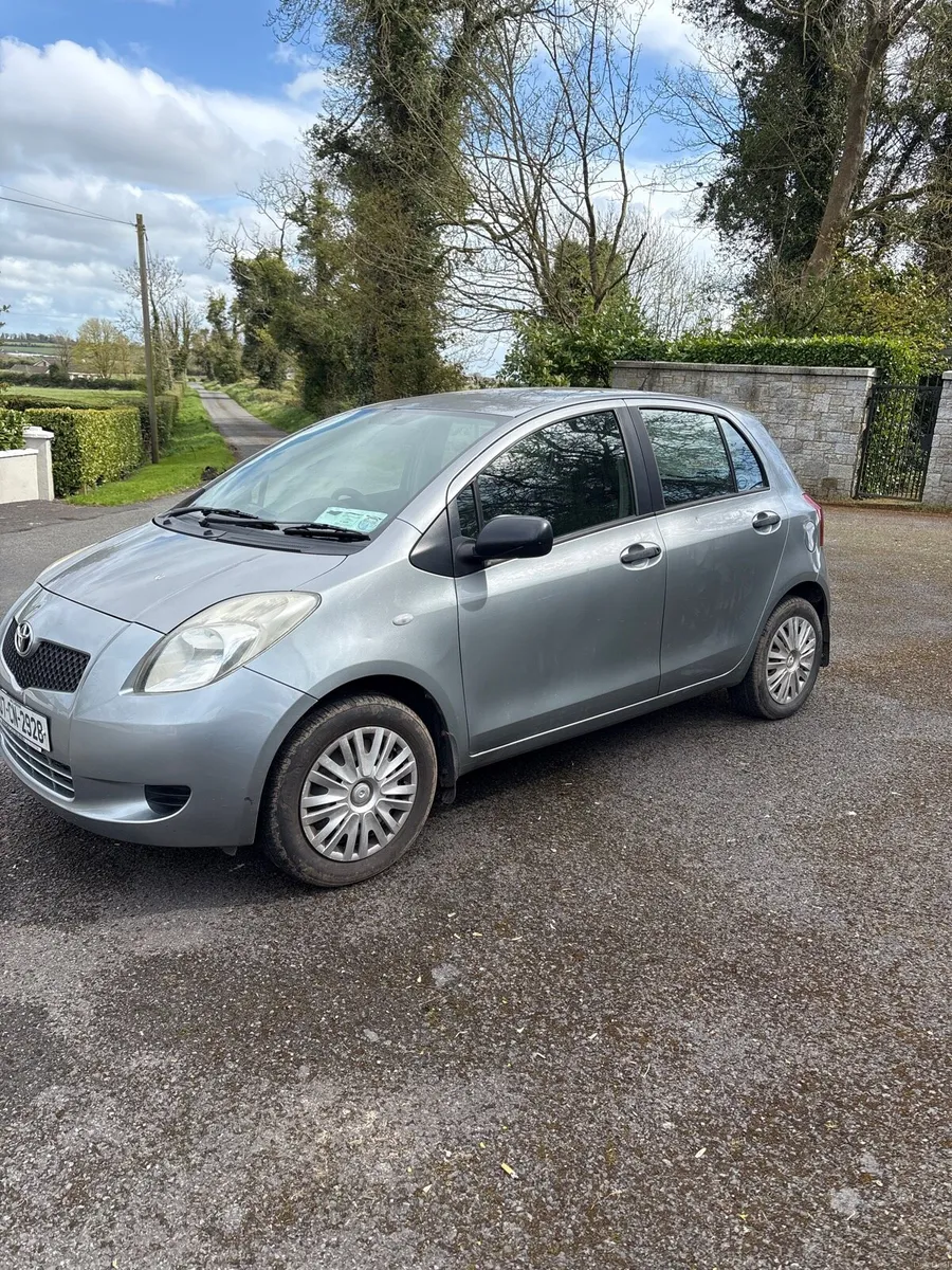TOYOTA YARIS 1L IN GREAT CONDITION - Image 4