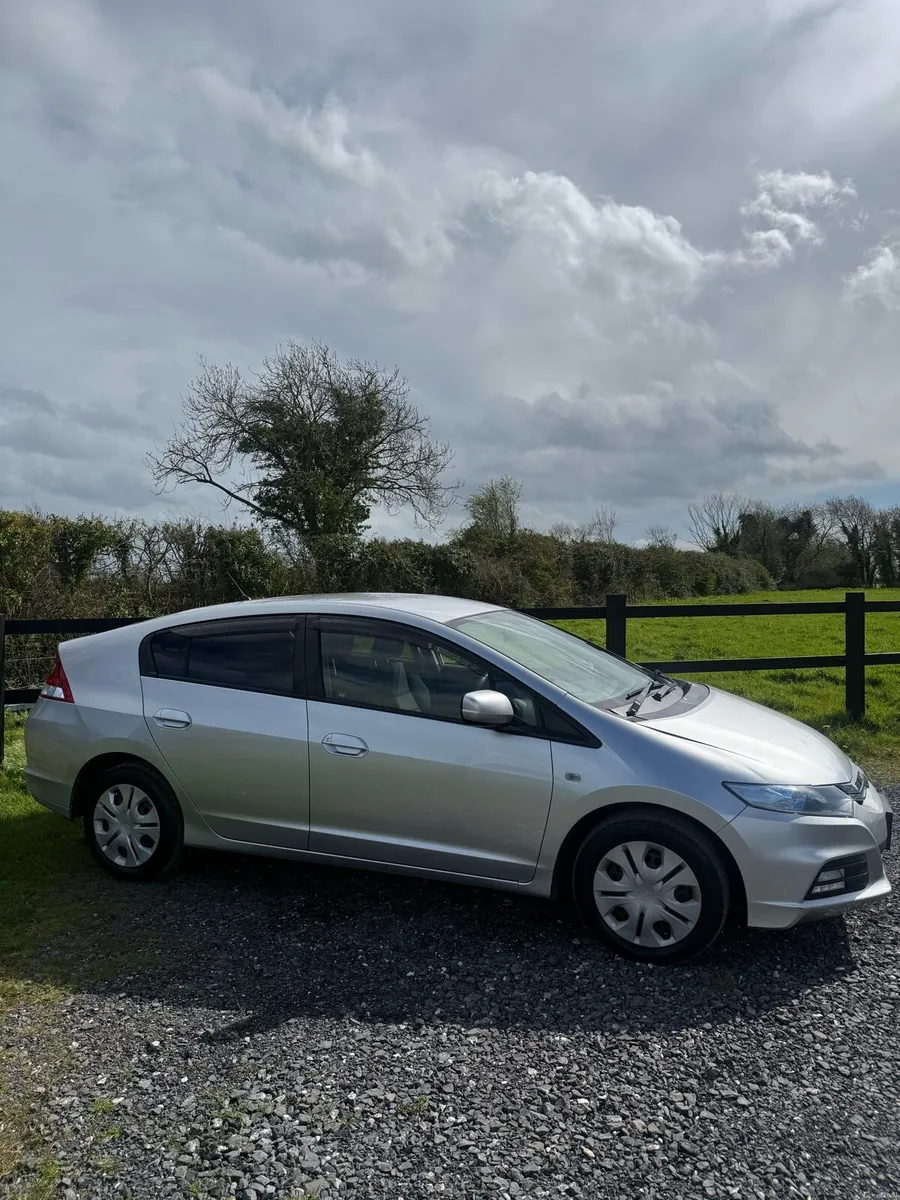 2011 Honda Insight Hybrid auto New Nct - Image 2