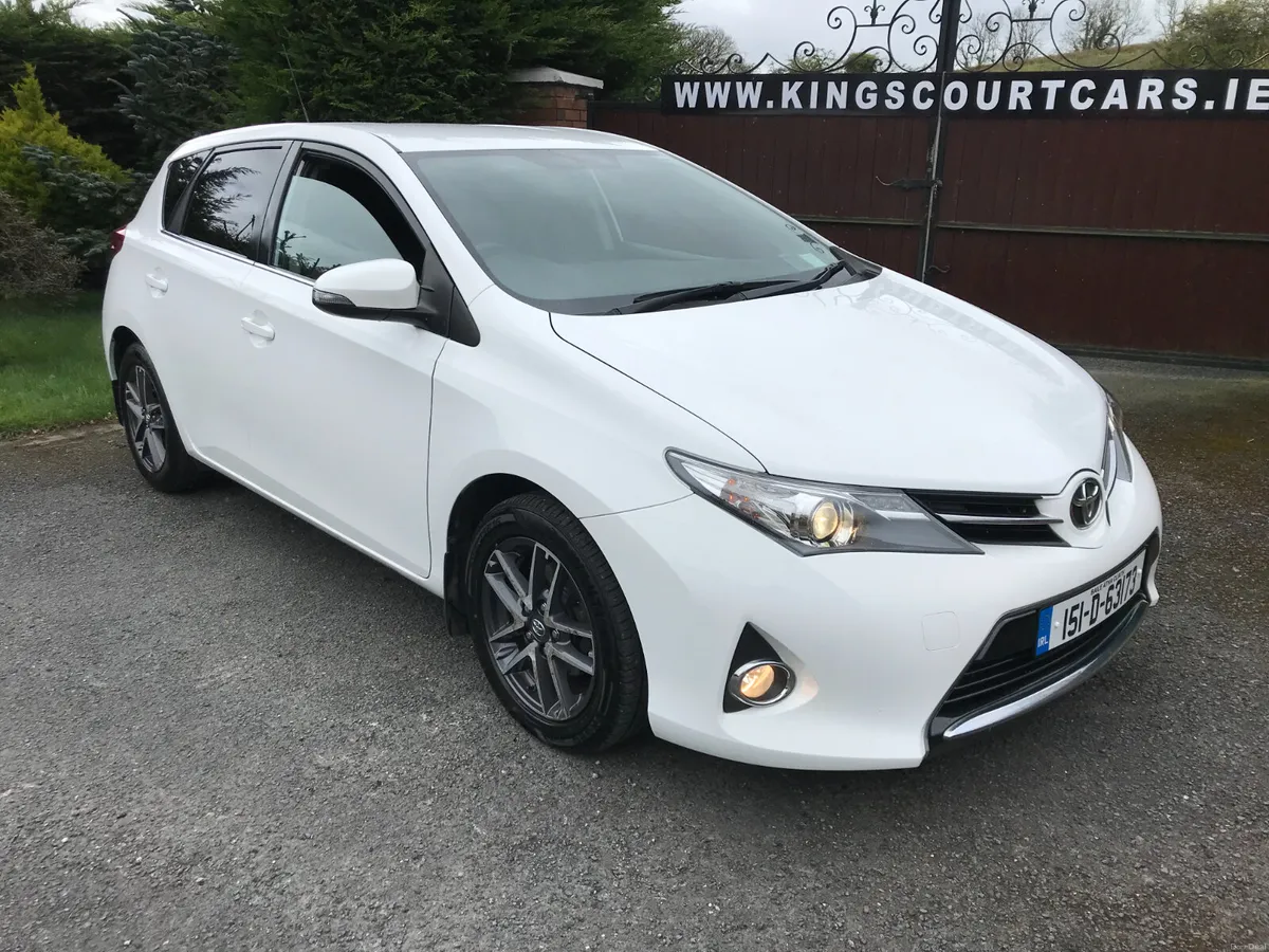 151 Toyota Auris 1.6 Petrol Nct & Tax - Image 1