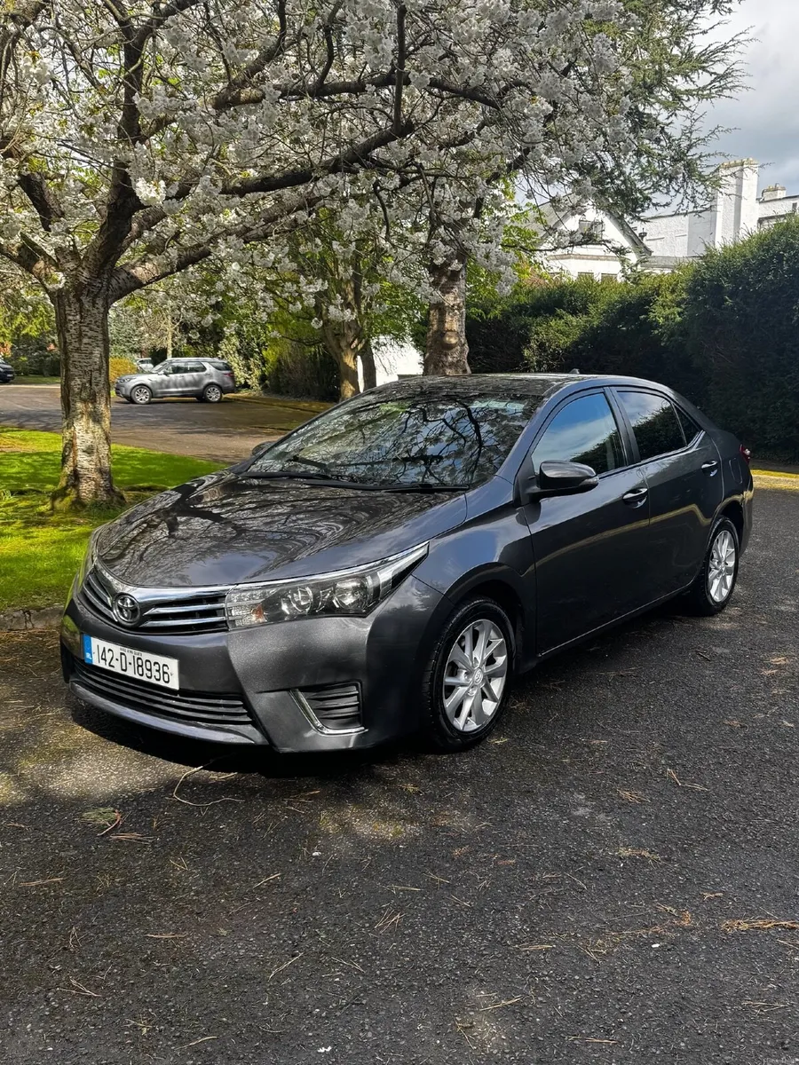 Toyota Corolla 2014 - Image 1