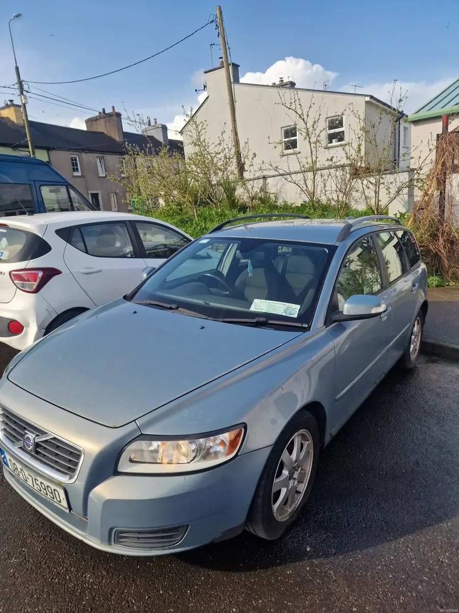 Volvo V50 2008 - Image 1