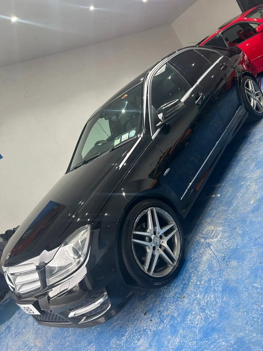 Mercedes-Benz C250 2012 - Image 1