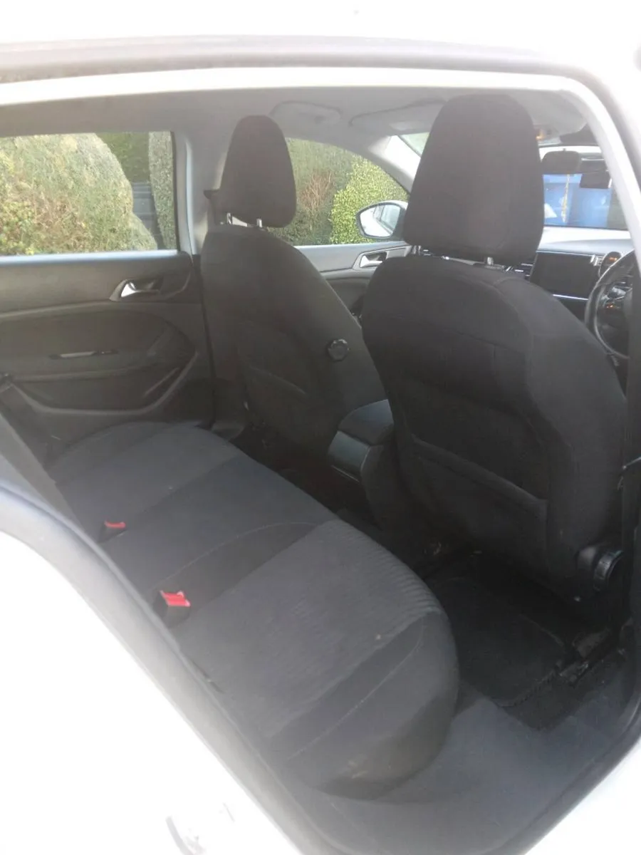141 Peugeot 308 - Image 4