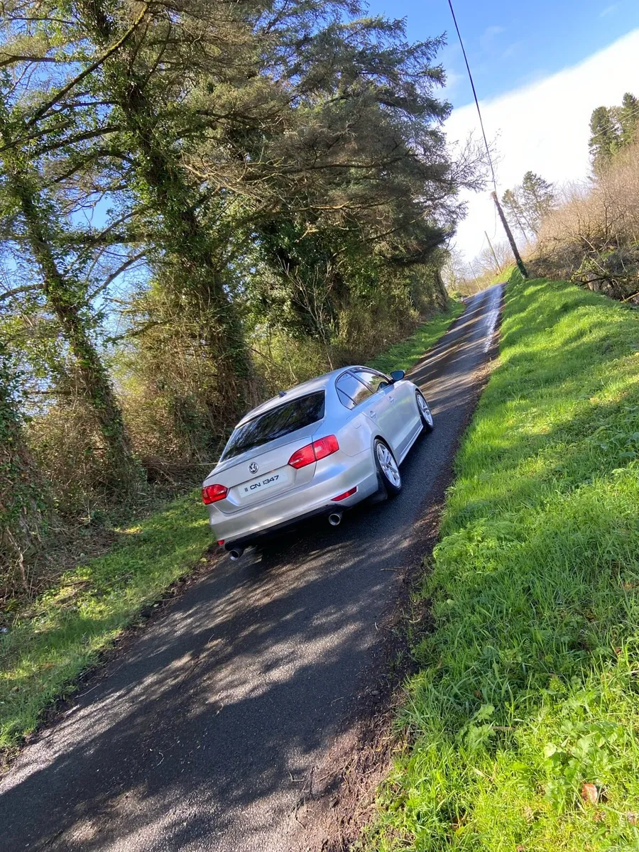 Jetta 1.6 tdi - Image 1