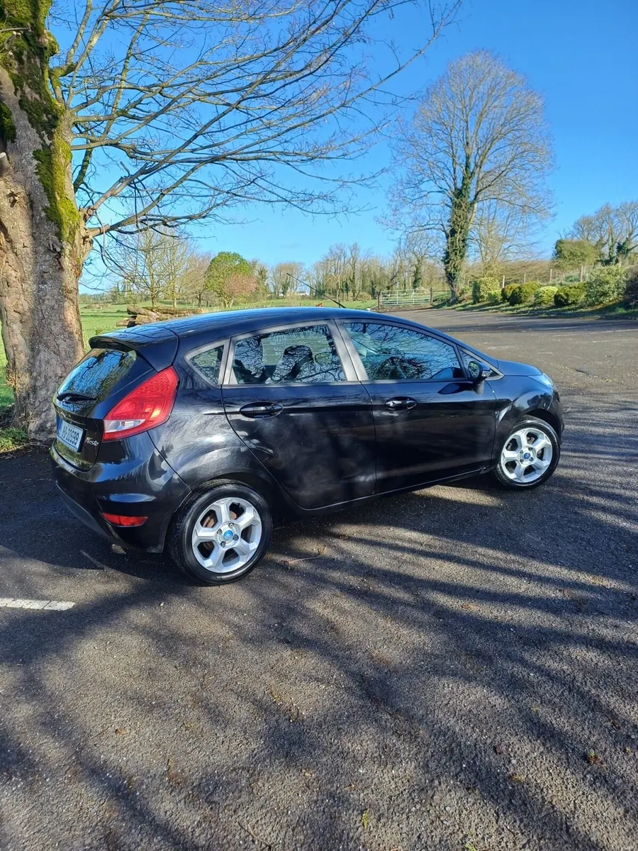 Ford fiesta 1.2 petrol 2011 - Image 4