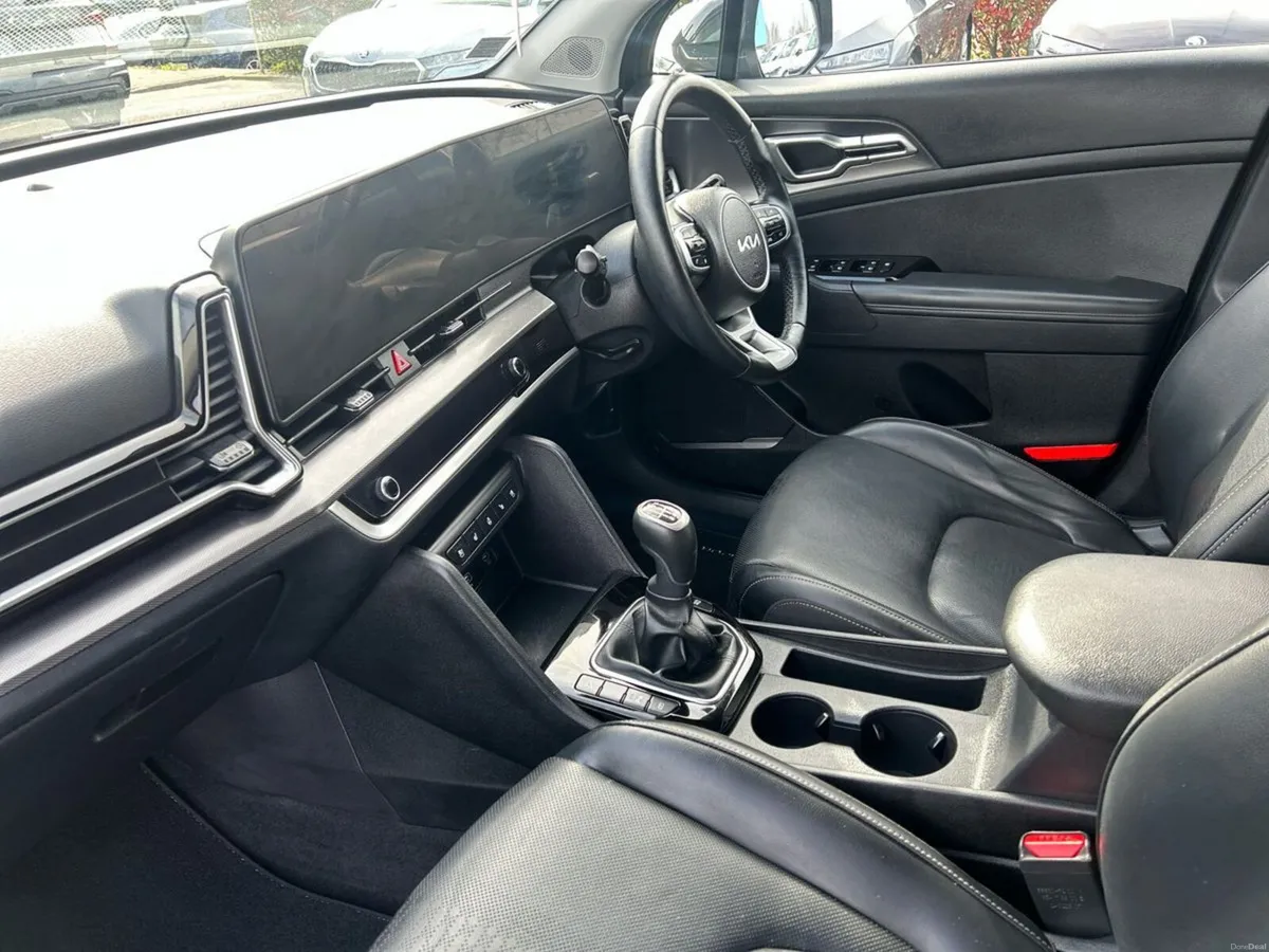 Kia Sportage K3 Sem 5dr - Image 3
