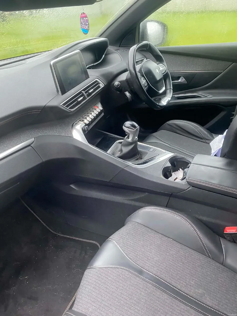 Peugeot 3008 2017 - Image 3