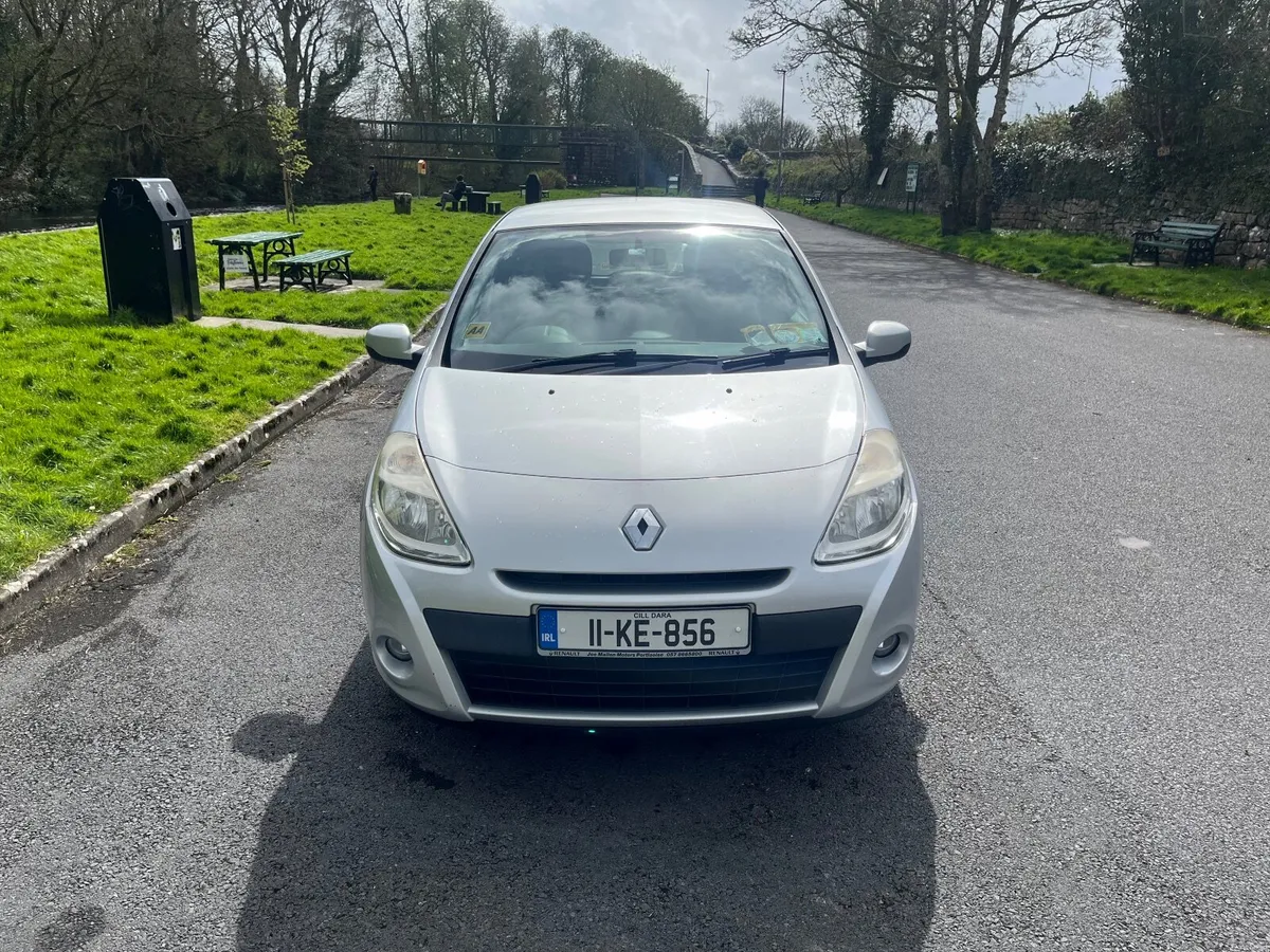 Renault Clio 2011 - Image 2