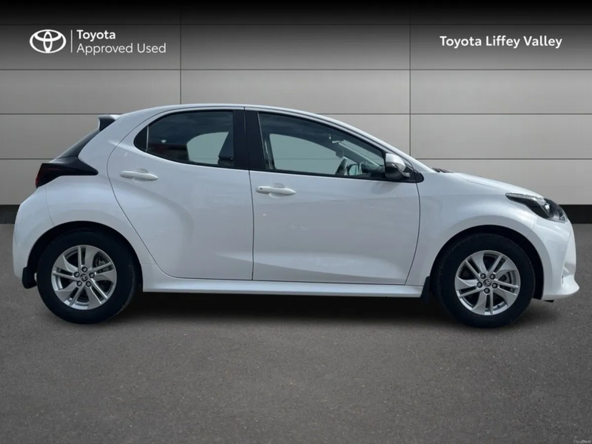Toyota Yaris Yaris Hybrid 115 Luna - Image 3