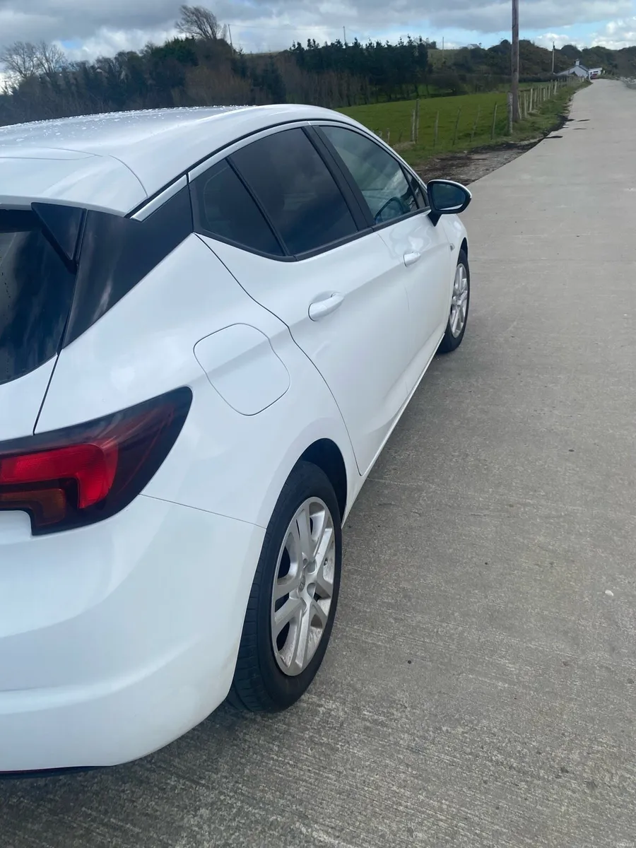 Vauxhall Astra 16 - Image 3