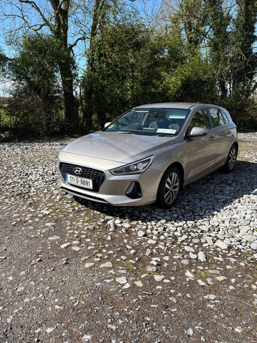 Hyundai i30 Deluxe 1.6 Diesel Tax & Test - Image 1