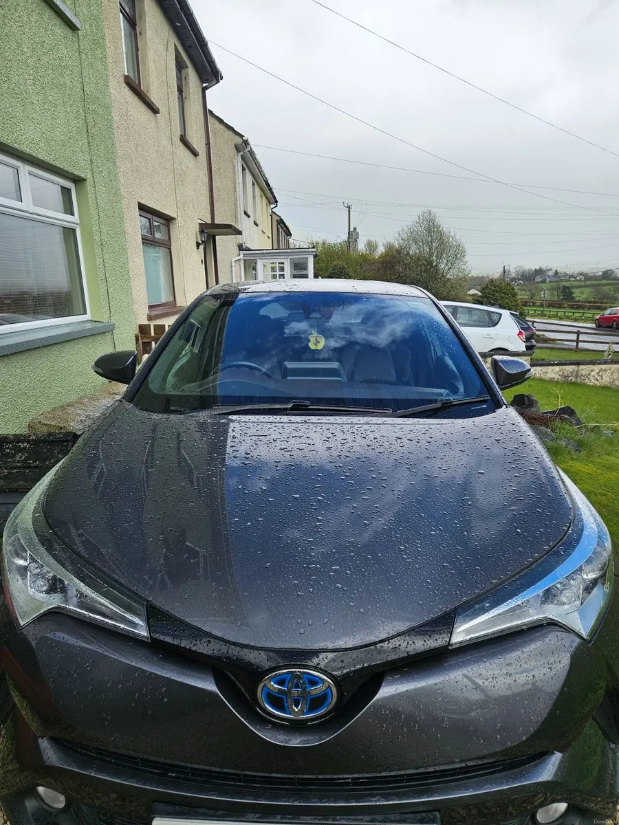 Toyota C-HR 2017 - Image 4