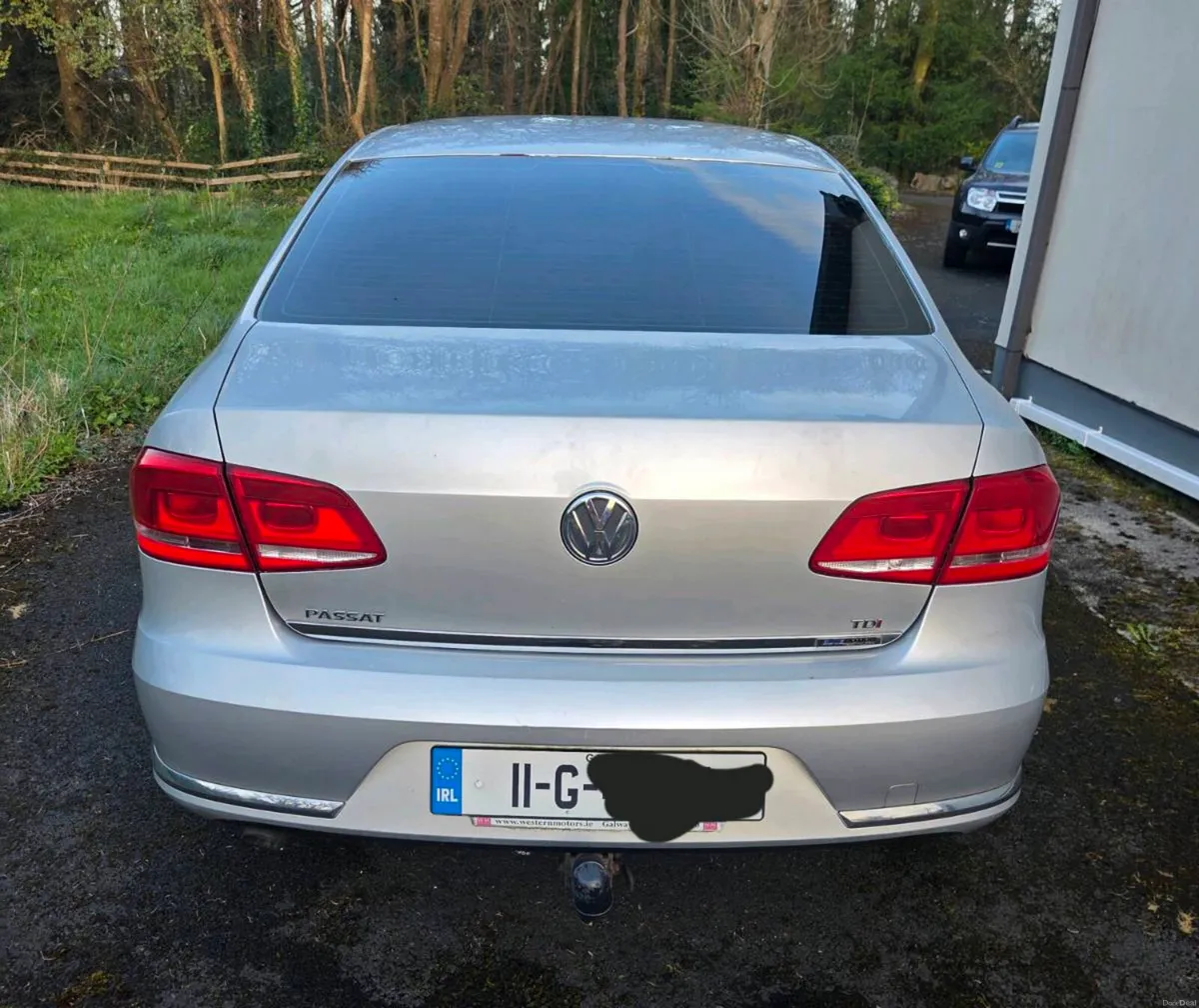 Volkswagen Passat - Image 4