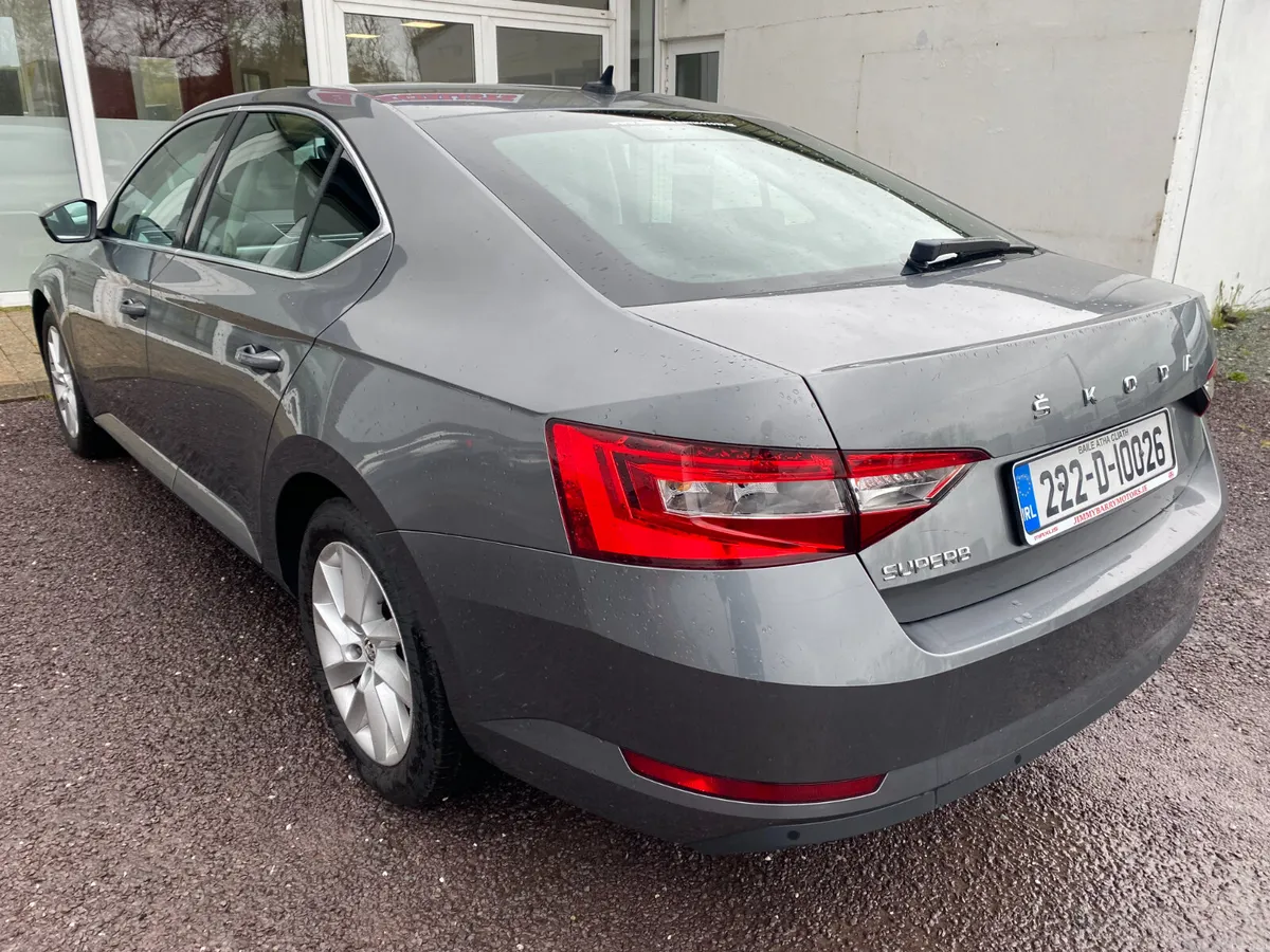 2022 Skoda Superb AMBITION 2.0 TDI 150HP DSG 5DR A - Image 6