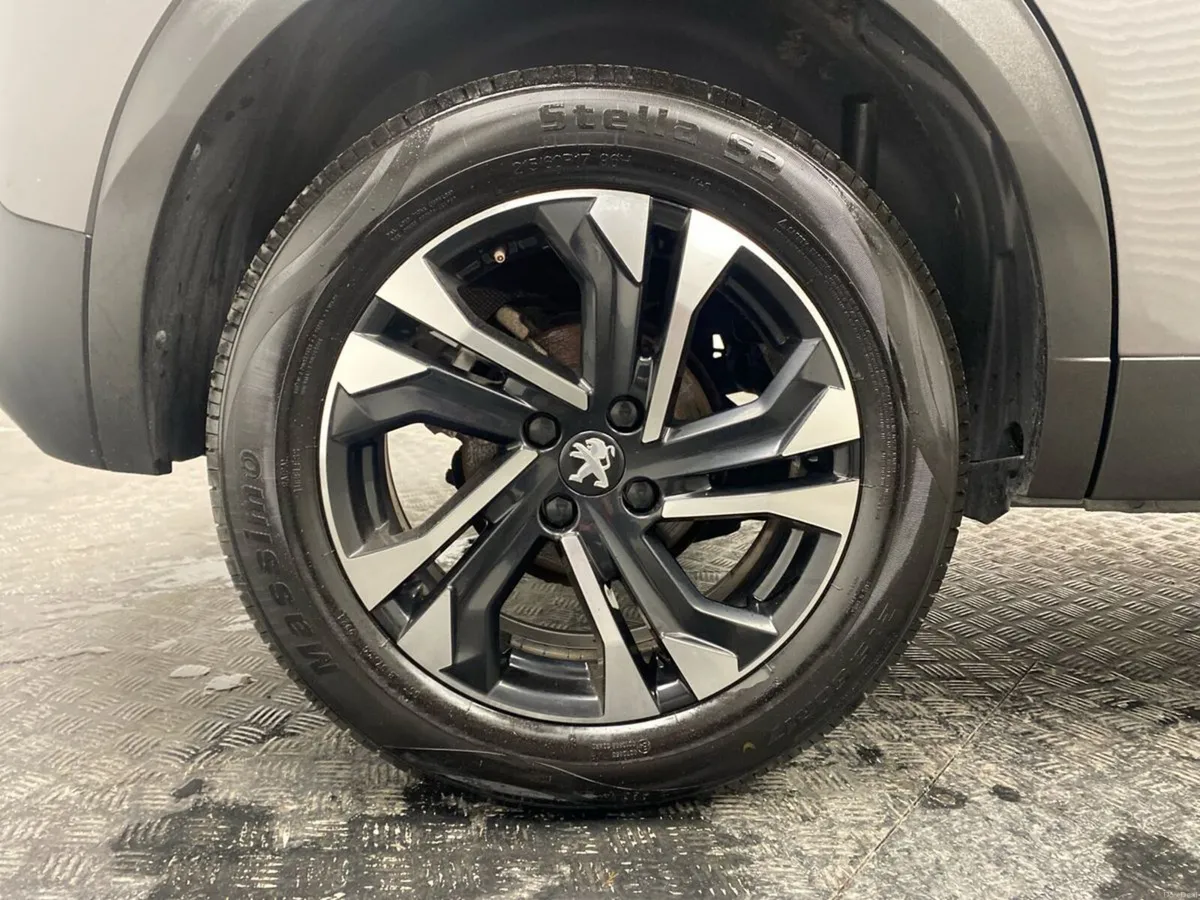 Peugeot 2008 GT 1.2 130HP Manual - Image 6