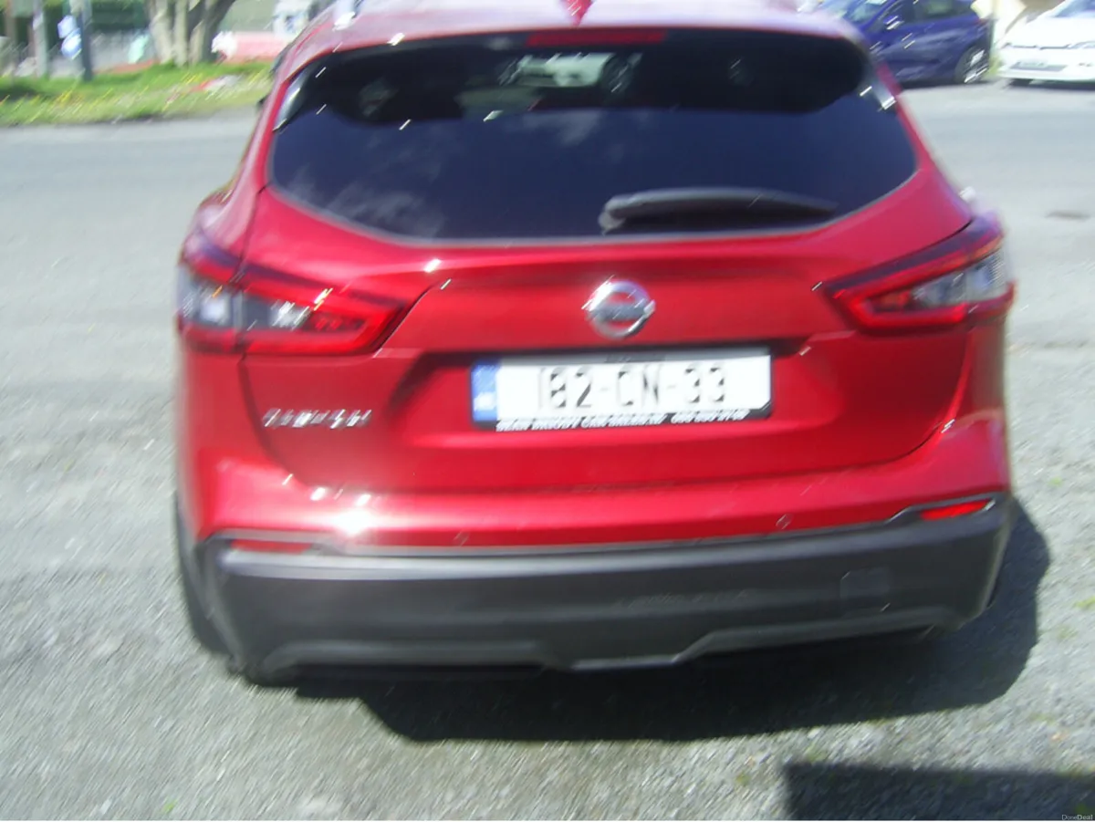 Nissan Qashqai 1.5 DSL SV SS 18 4DR - Image 2