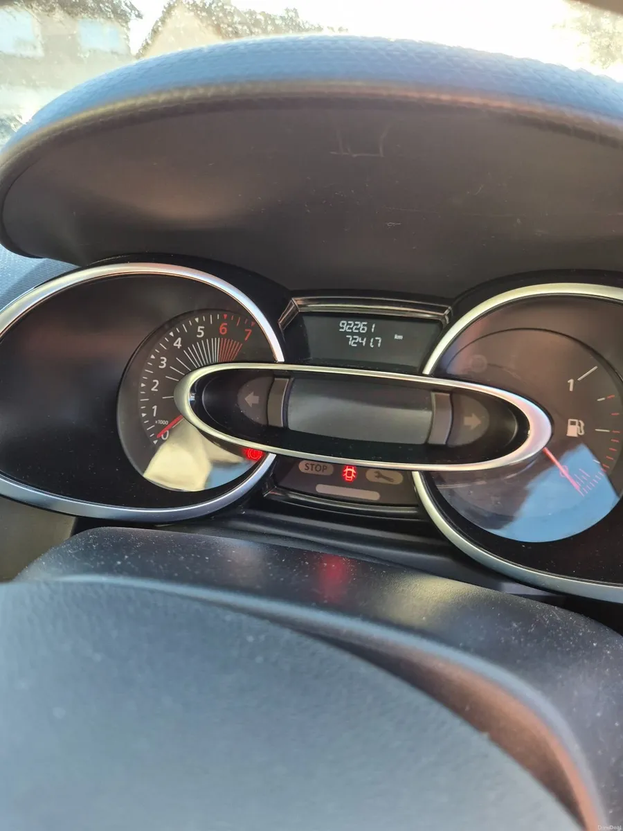 Renault Clio 2017 - Image 4
