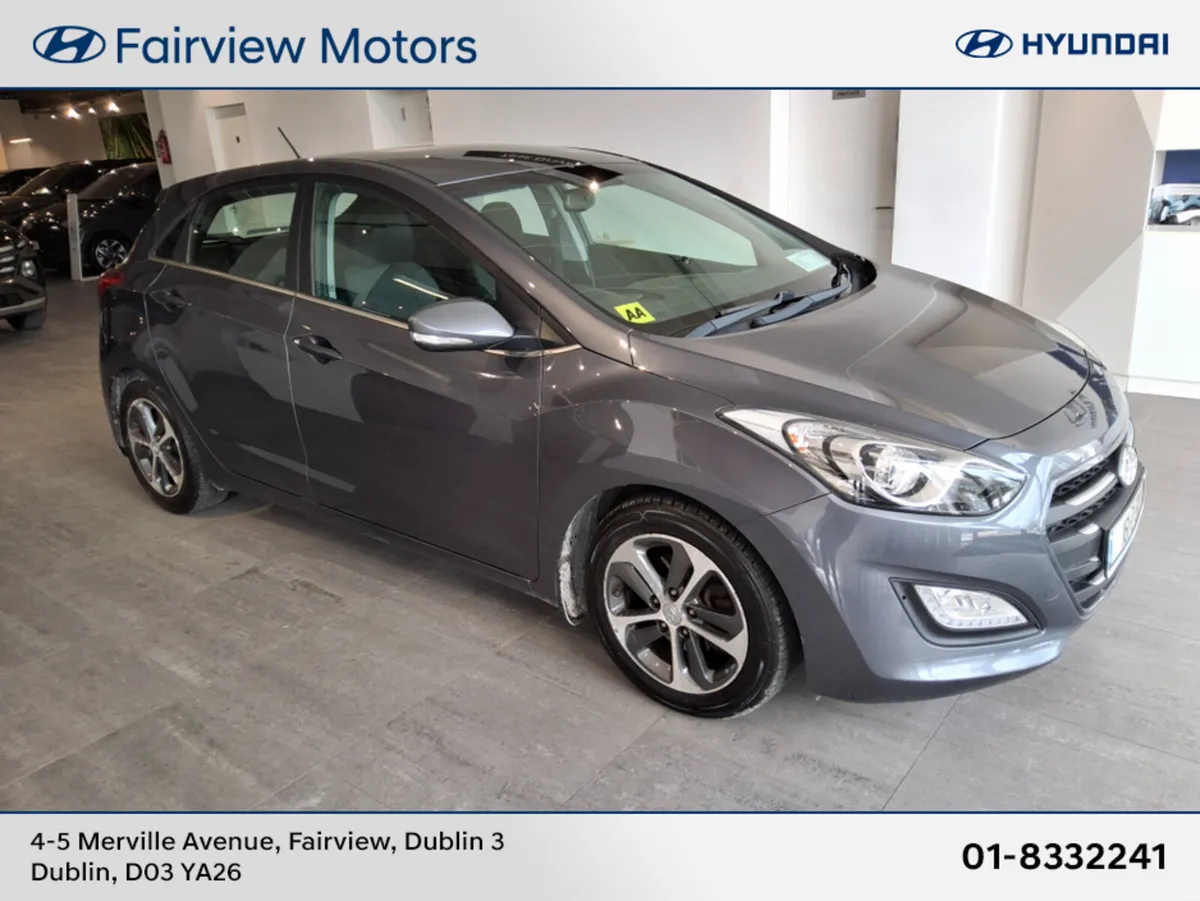 Hyundai i30 DELUXE - Image 1