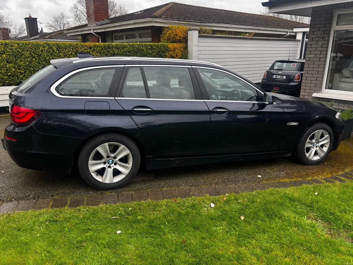 BMW 520d Touring - Image 1