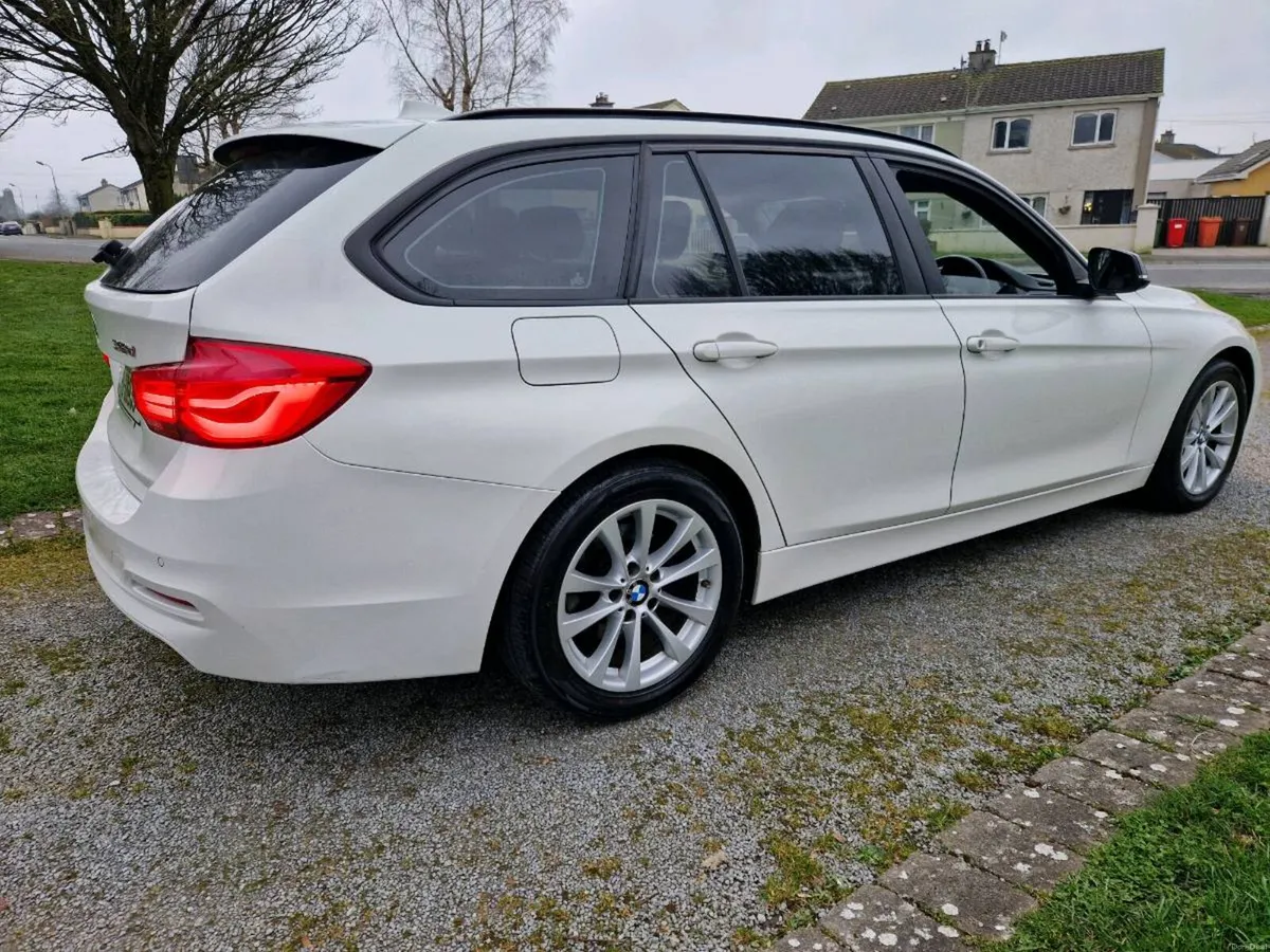 171 Bmw 320d Touring Se Sport Auto ** - Image 5