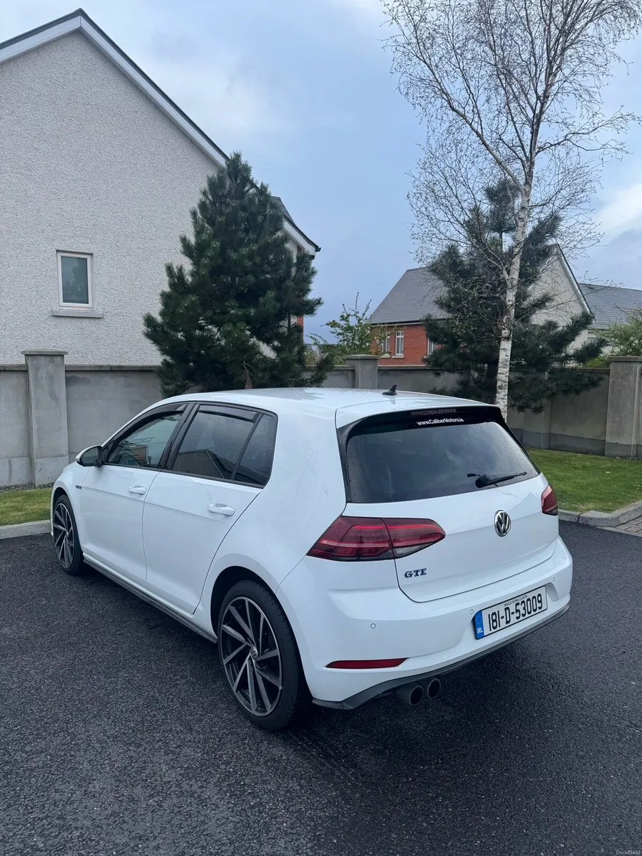 2018 Golf GTE - Image 2