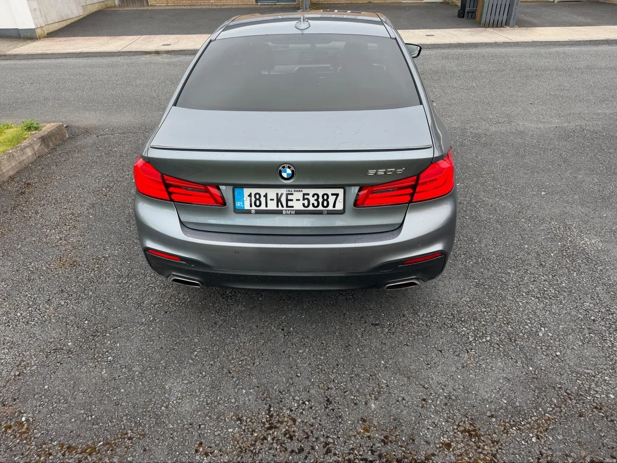 BMW 5-Series 2018 - Image 4